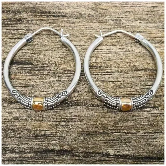Earrings Hoops Two-tone Bohemian Retro Chic with a Minimalist Filigree Pattern - Picture 5 of 5